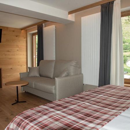 Hotel Roya Espot Dış mekan fotoğraf