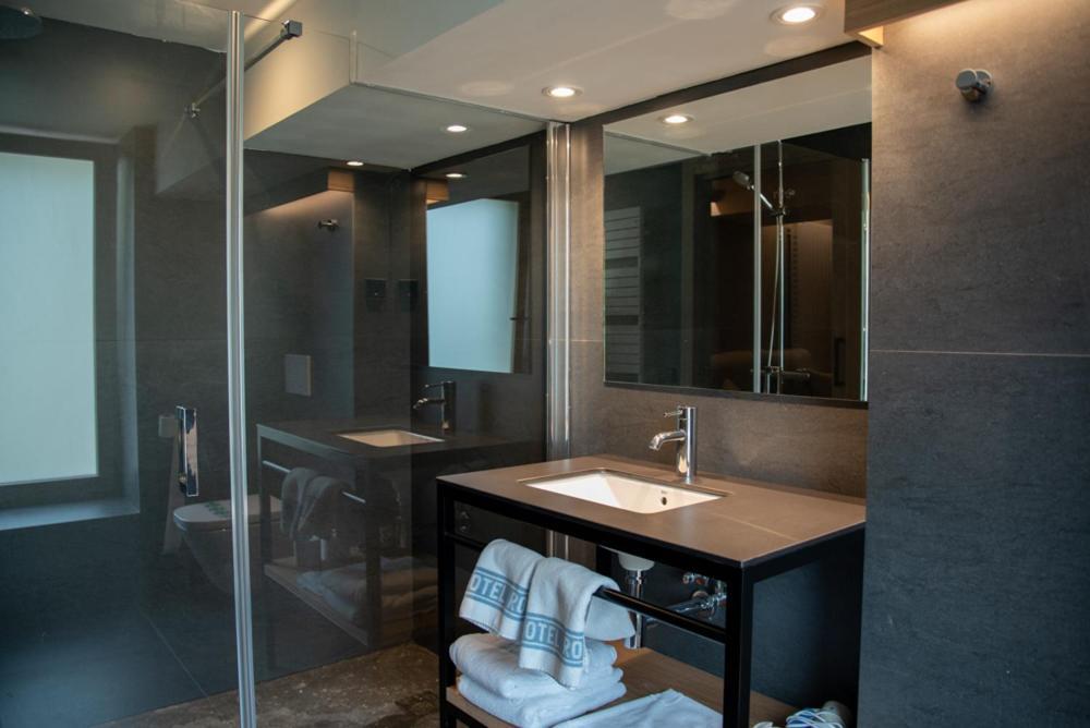 Hotel Roya Espot Dış mekan fotoğraf