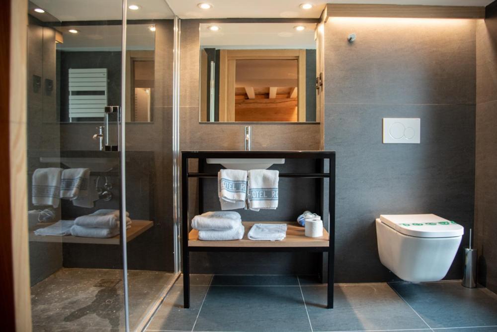 Hotel Roya Espot Dış mekan fotoğraf